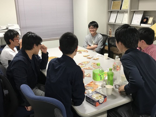 2018年度新B4配属ピザパーティーが行われました