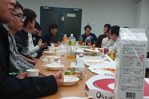 2019年度新B4配属ピザパーティーを開催しました