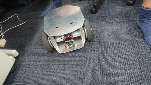 新しいメンバーが研究室に加わりました