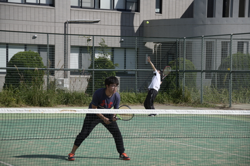 吹田祭テニス大会に勝利してベスト4に進出です!